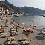 Th Luxury & Pensión Giardini-Naxos