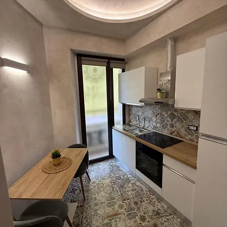 Th Luxury & Guest house