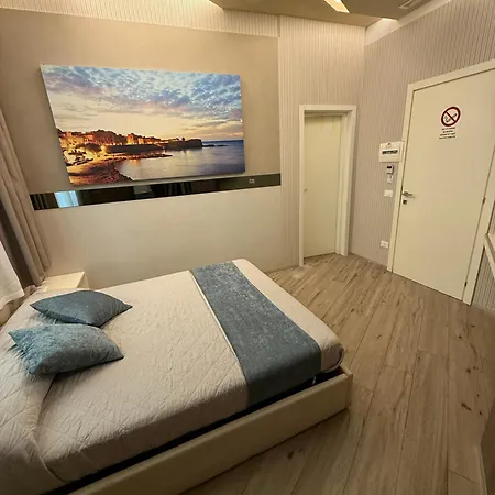 Th Luxury & Pensión 3*