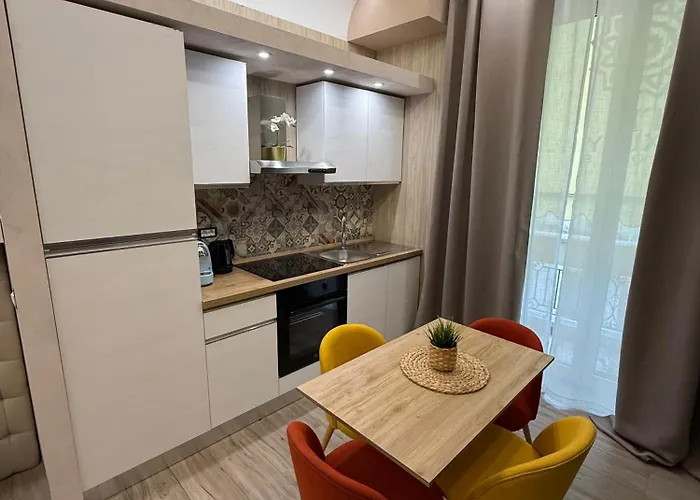 Th Luxury & Guest house 4*