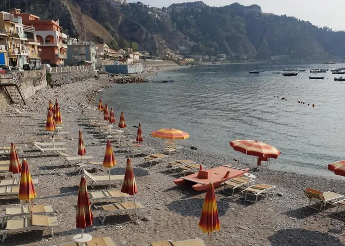 Th Luxury & Guest house Giardini Naxos