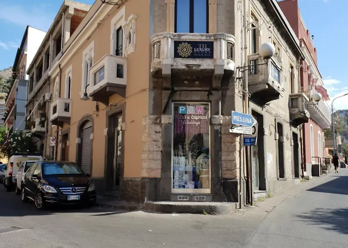 Th Luxury & Affittacamere