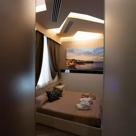 Th Luxury & 4*