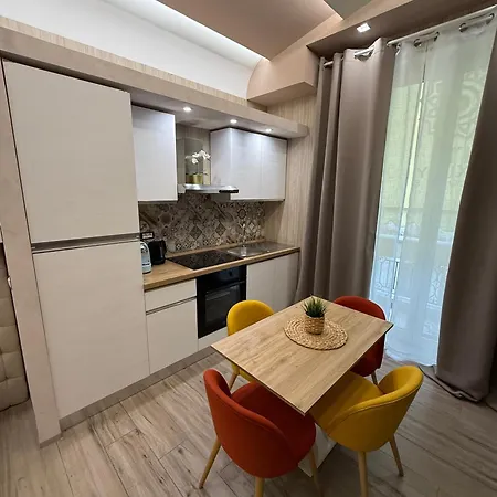 Th Luxury & Affittacamere 3*