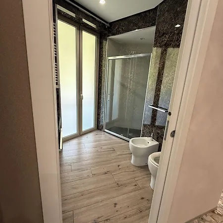 Th Luxury & 4*