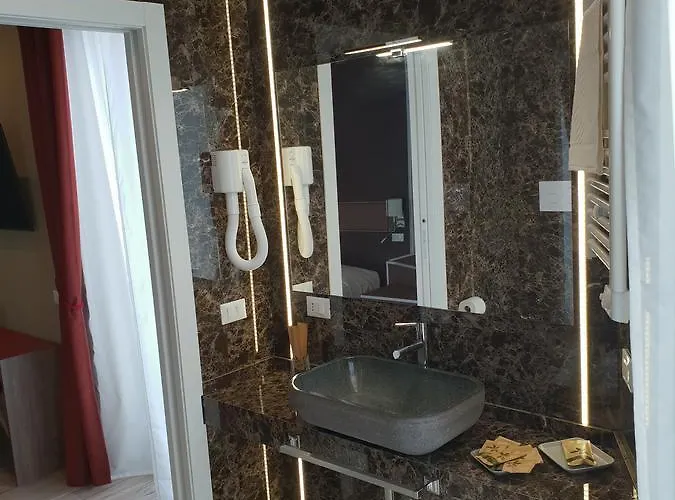 Pensión Th Luxury &