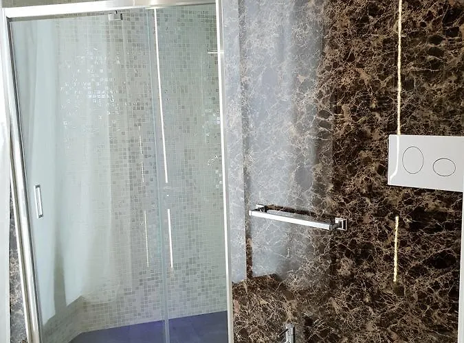 Pensión Th Luxury & 4*