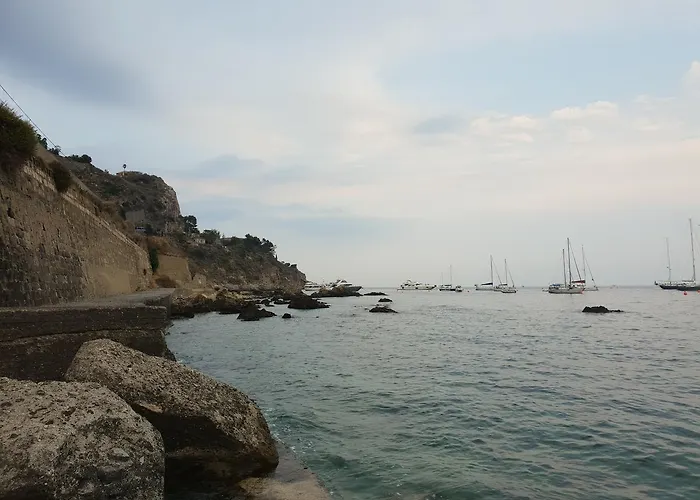 Pensión Th Luxury & Giardini-Naxos